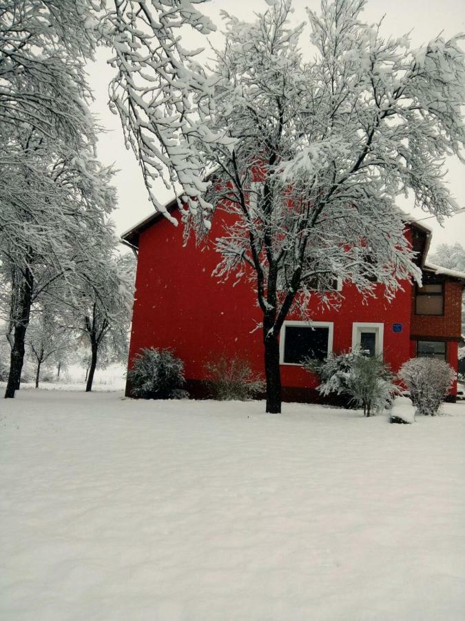 Holiday Home Modric Otočac Exterior foto